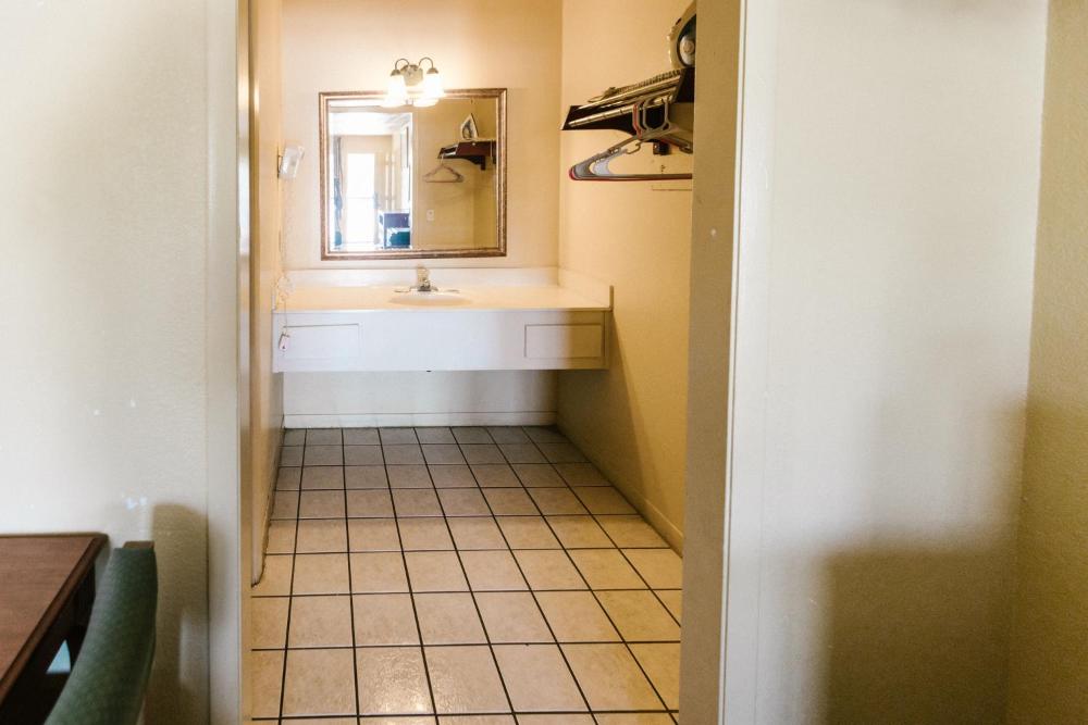 Double Room with Two Double Beds - Non-Smoking